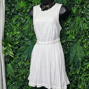 Free People Dress Size 4 Cream Embroidered Bird Floral Mini Sleeveless Boho 3665